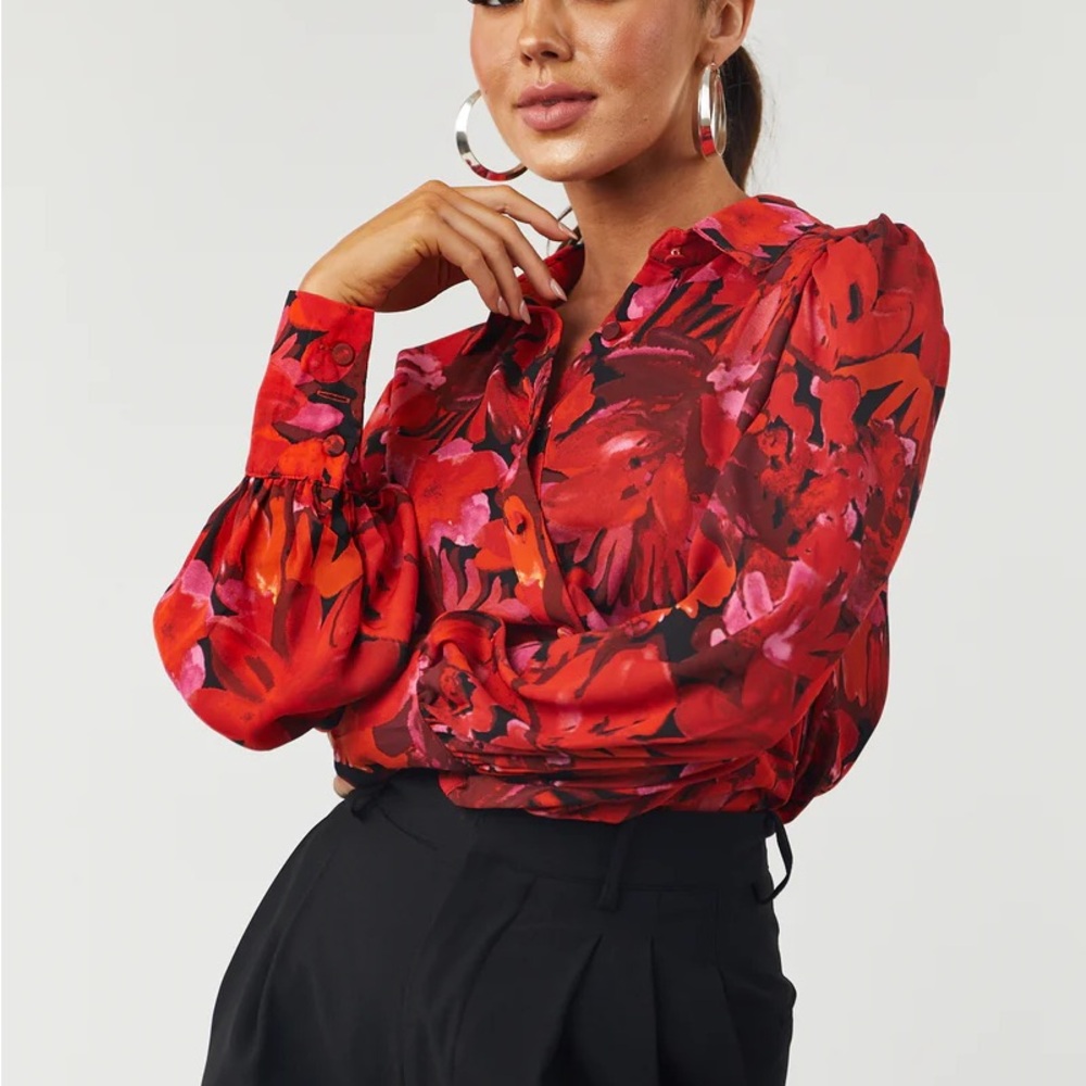 🍒💕Cherry Floral Print Long Sleeve Button Up Top💕🍒